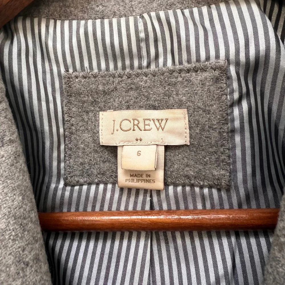 J.Crew Wool Blend Schoolboy Blazer Gray Gold Crest Button G7168 Womens 6 Preppy - Picture 3 of 6